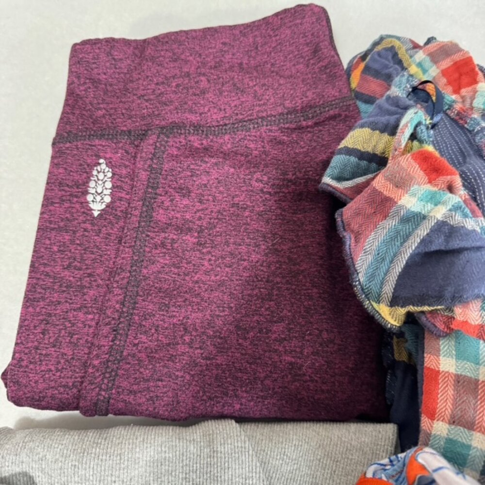 🎉😀CLEARANCE SALE!!😀🎉FREE PEOPLE BUNDLE 7 Pc. - Picture 4 of 15